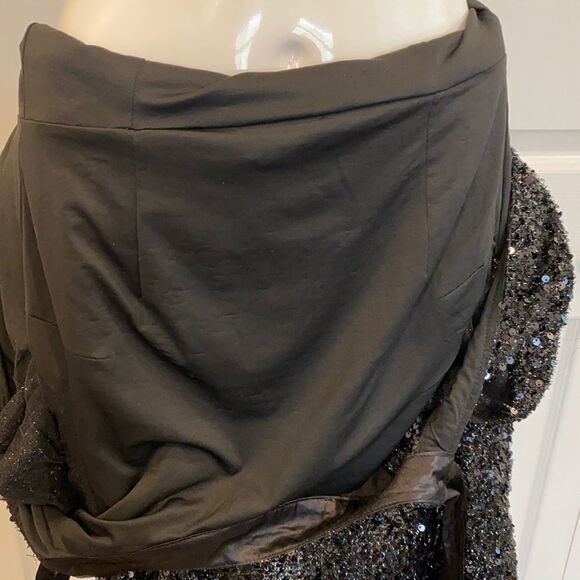 New StyleKeepers Valentina Sequined  Asymmetric - Picture 15 of 16